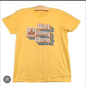 Walt Disney World T-Shirt Yellow Short Sleeve Crew Neck Retro | Large